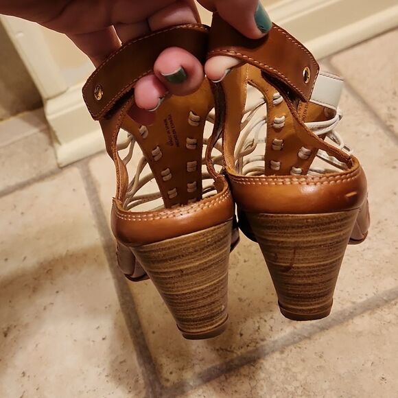 Pikolinos Women's White & Tan Heeled Sandals Size 37 US 6.5 - Picture 4 of 11